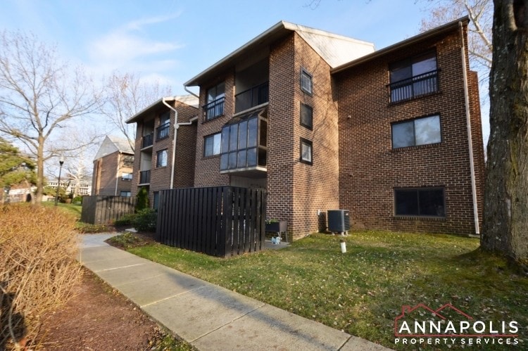 Primary Photo - 1225 gemini drive #k