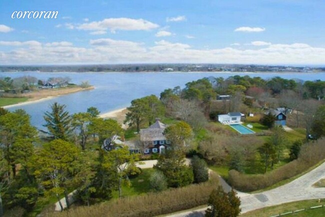 Foto del edificio - 1 Eel Cove Rd