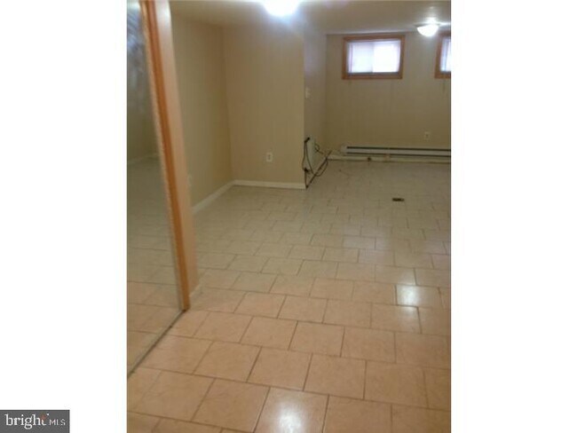 Foto del edificio - 7901 Woolston Ave