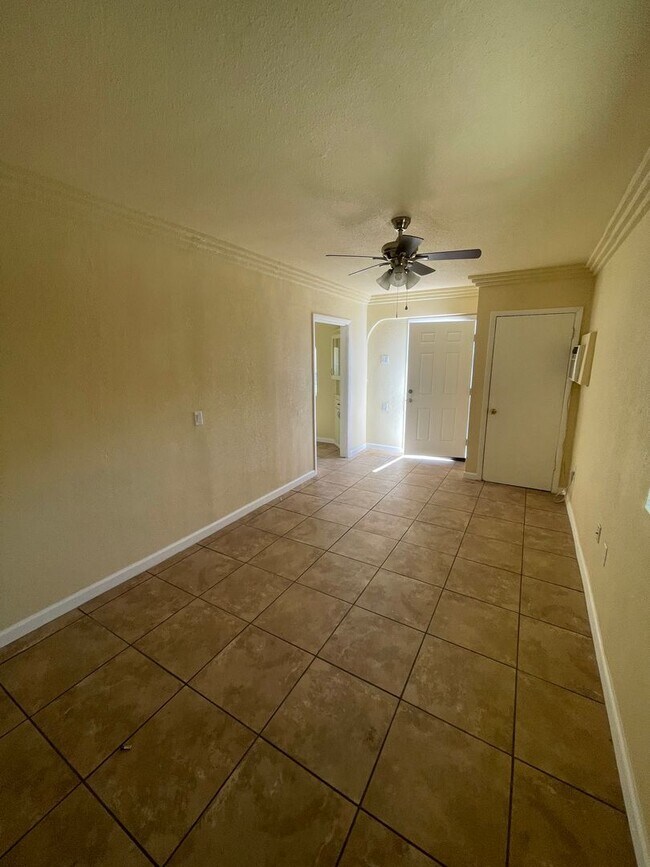Foto del edificio - One Bedroom One Bathroom near Downtown Yuma!