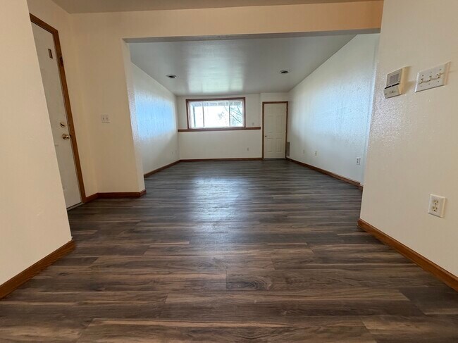 DR a LR - 517 Trail Side Dr