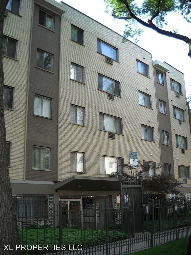 Building Photo - 5958 N Kenmore Ave