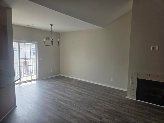 Building Photo - 3211 Addington Dr
