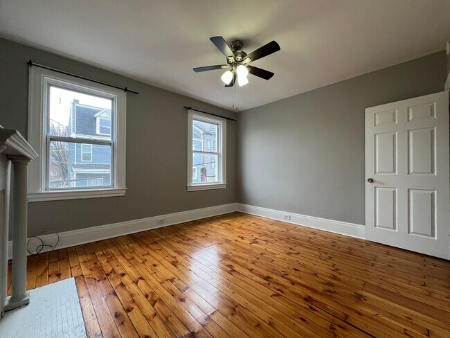 Foto del edificio - Modern 2BR in Lawrenceville – Central AC, Granite Kitchen, & In-Unit Laundry!