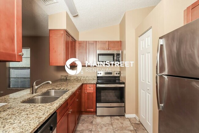 Foto del edificio - 3 Bedroom Pet-Friendly Home in Palm Bay, F...