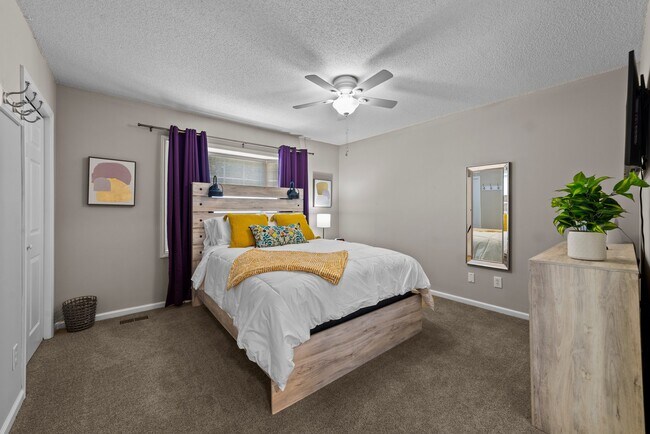 Foto del edificio - 914 Spring Forest Rd