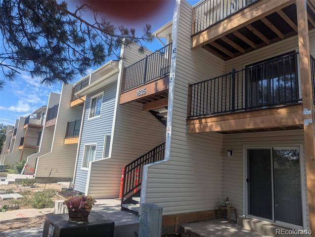 Foto principal - 6009 Yarrow St