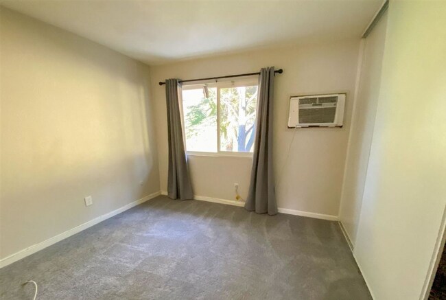 Foto del edificio - 6626 Bell Bluff Ave