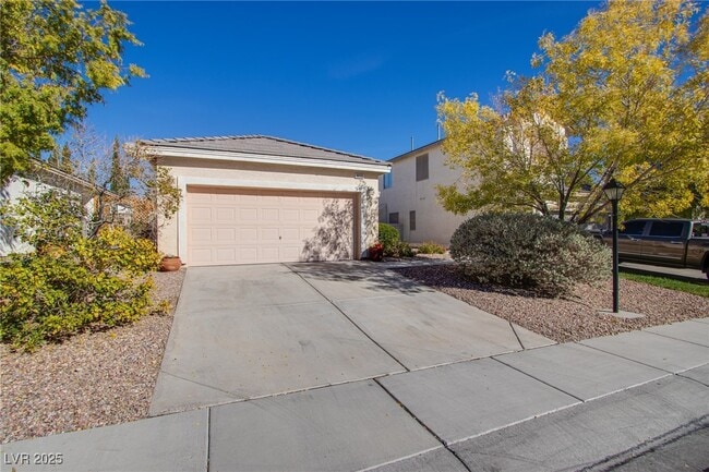 Building Photo - 8836 Iron Hitch Ave
