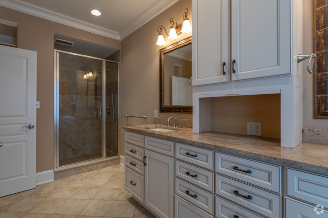 Baño - Capitol View Apartments