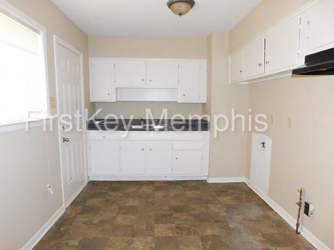 4246 Coventry Dr Memphis Tn 38127 House For Rent In Memphis Tn Apartments Com