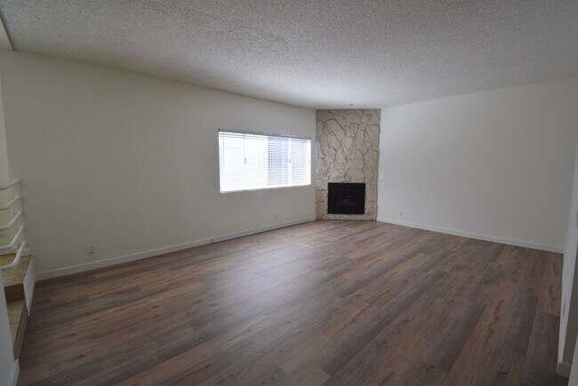Foto del edificio - 11315 Moorpark St