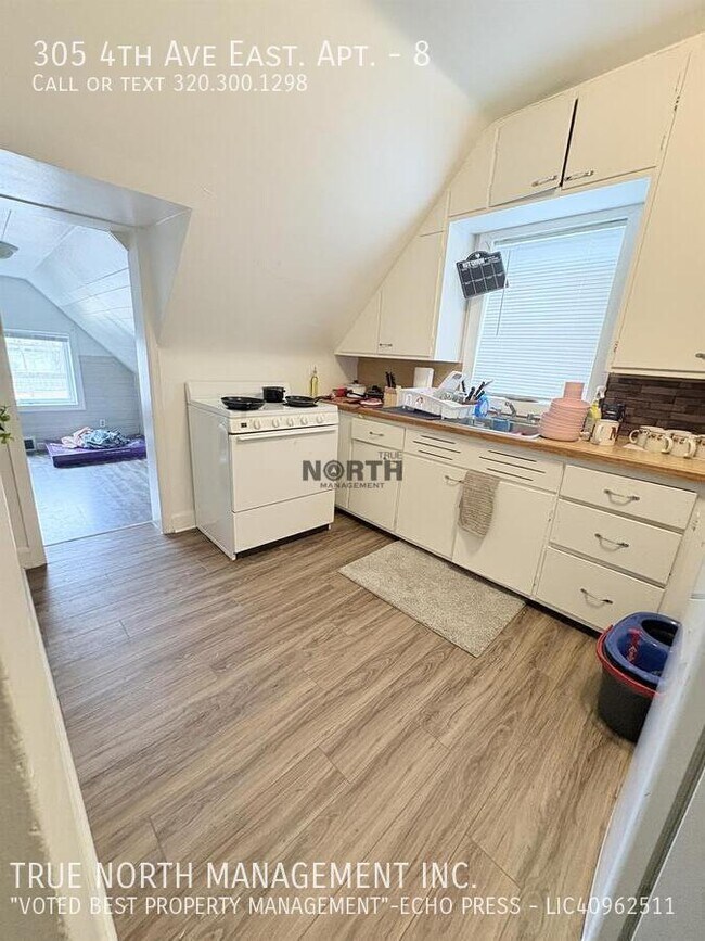 Foto del edificio - 305 4th Ave E
