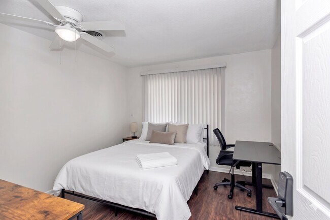 Foto del edificio - 1031 NE 39th Ct