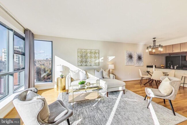 Foto del edificio - 1117 10th St NW