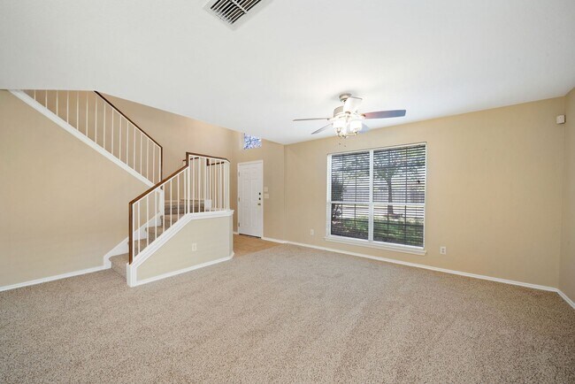 Building Photo - 3 Bed 2 Bath home in Wildhorse subdivision