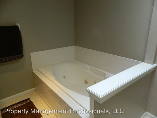 Building Photo - 3077 Silver Maple Dr