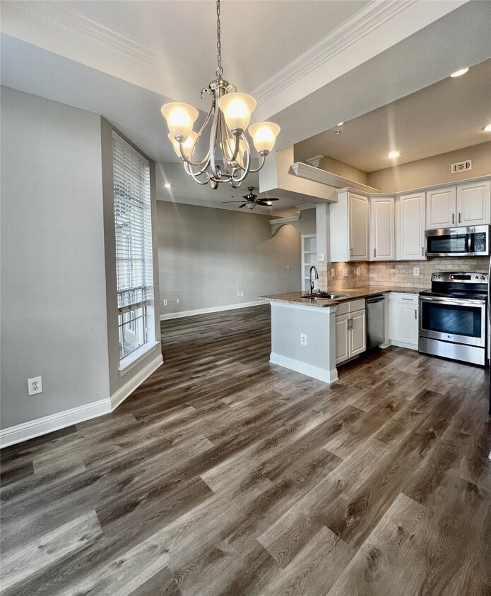 Foto principal - 5353 Memorial Dr