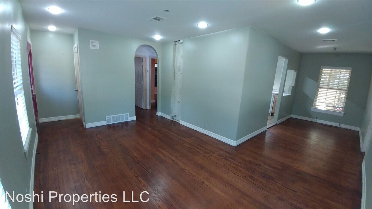 2 br, 1 bath House - 127 Saint Clair Dr. E - 2 br, 1 bath House - 127	Saint Clair Dr. E