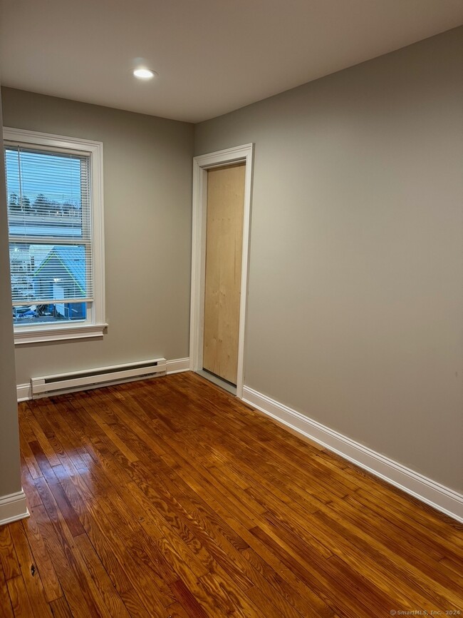 Building Photo - 403 West St
