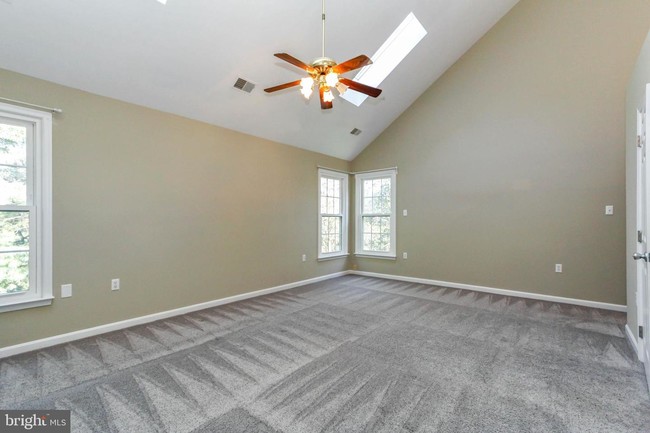 Foto del edificio - 9143 Carriage House Ln