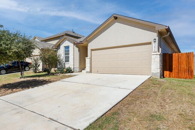 Building Photo - 13026 Maestro Spark