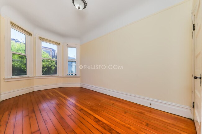 Building Photo - 408 Broderick St