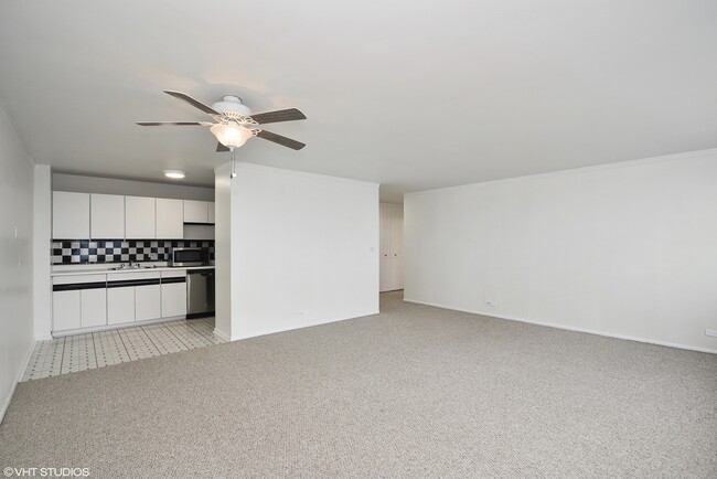 Foto del edificio - 4250 N Marine Dr