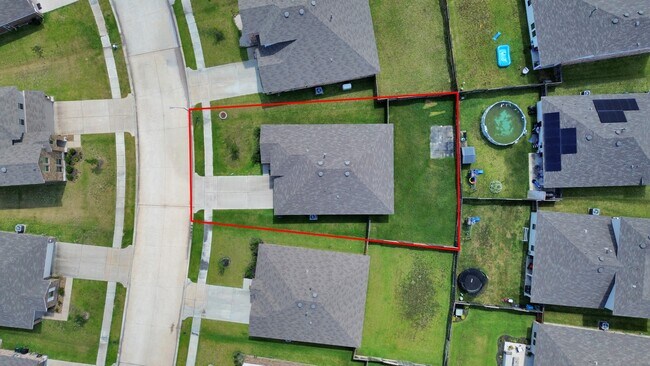 Foto del edificio - 21314 Sleepy Willow St