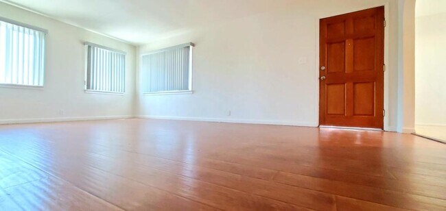 Foto del edificio - 8422 Wells St