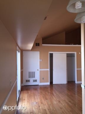 Building Photo - 214 E 1st Ave