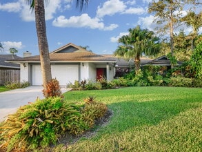 Building Photo - 14465 Larkspur Ln