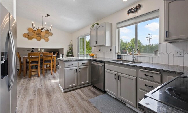 Foto del edificio - 13623 E 27th Ave