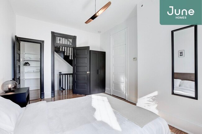 Building Photo - ROOM ONLY in 4-bed/1.5-bath Home