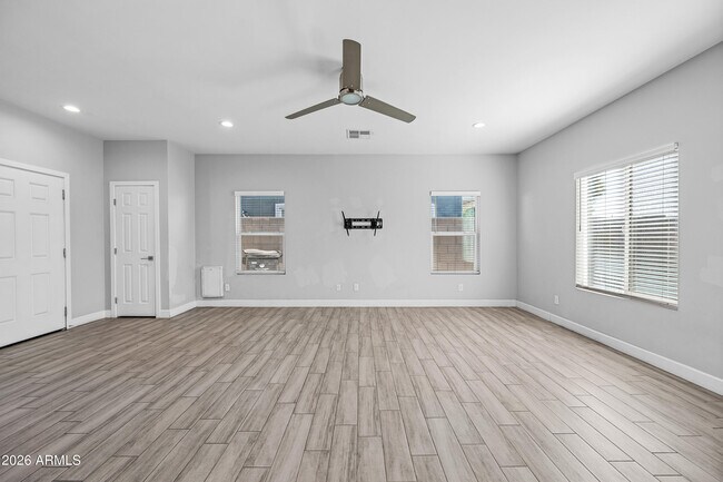 Foto del edificio - 1013 E Odeum Ln