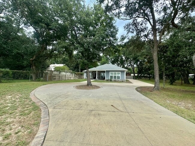 Building Photo - 14278 St. Hwy 20 Niceville FL 32578