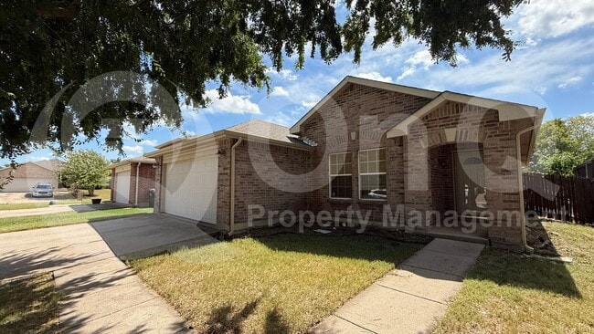 Photo - 1932 Foxfield Way House