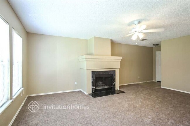 Building Photo - 10116 Chapel Hill Ct
