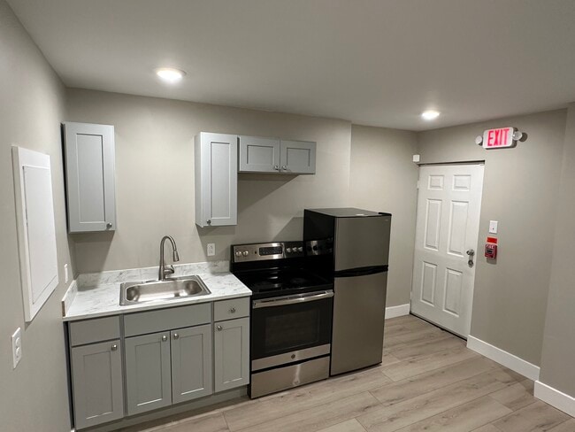 Building Photo - 4703 Penn St