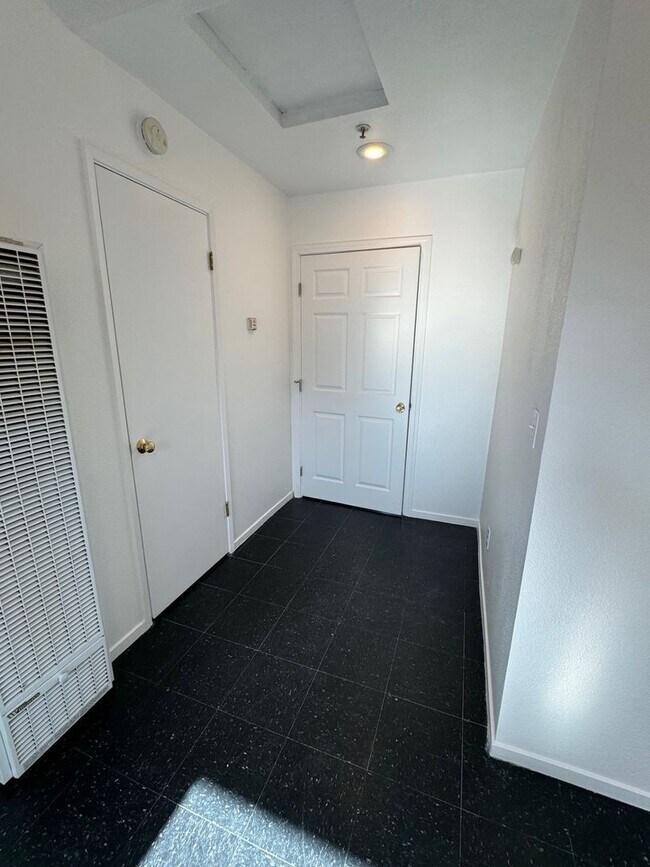Foto del edificio - High St. - 269-273 High St. San Luis Obispo, CA 93401