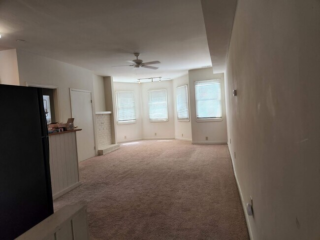 Foto del edificio - 1504 W Cary St