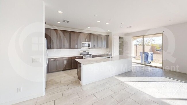 Building Photo - 9213 W Roma Ave