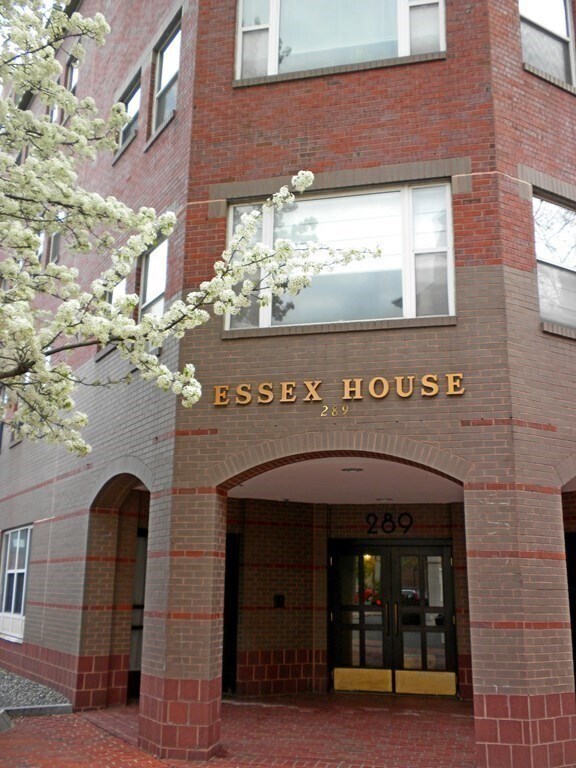 289 Essex St Unit 102, Salem, MA 01970 Room for Rent in Salem, MA