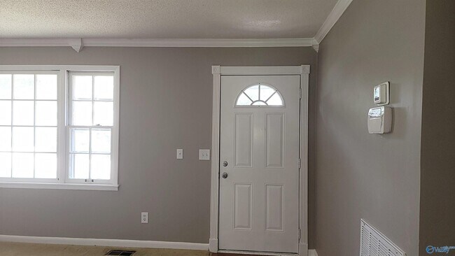 Foto del edificio - 6010 Ellington Rd NW