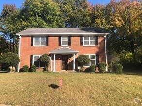Building Photo - 4760 Hornsby Dr