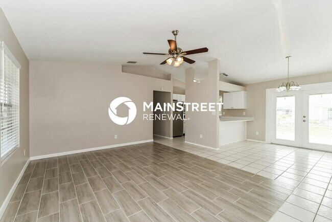 Foto del edificio - 3 Bedroom Pet-Friendly Home in CAPE CORAL, FL with Main Street Renewal