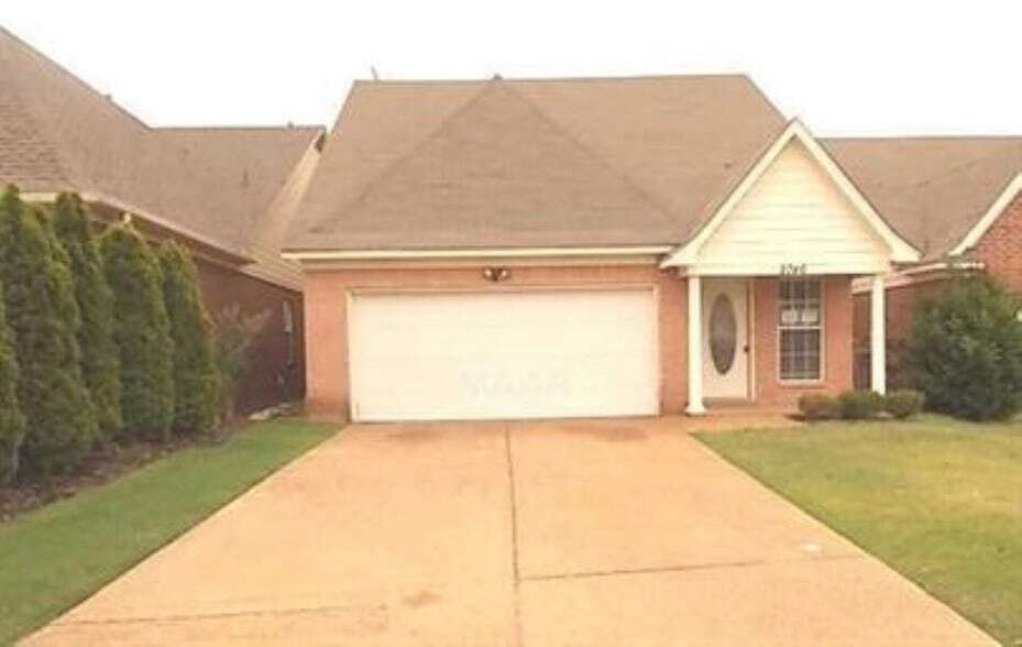 Primary Photo - 2746 Virginia Woods Pl