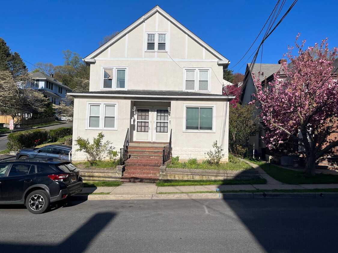 130 Gordon Ave Unit 130, Sleepy Hollow, NY 10591 Apartments in Sleepy