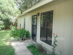 Building Photo - 707 Thornwood Way