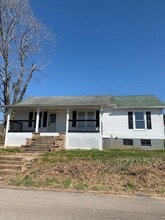 Building Photo - 108 Crockett Ave